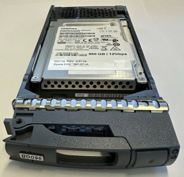 X371_TPM5V960ATE - Netapp 960GB SSD SAS 2.5" HDD for DS224C, 24 bay enclosure, AFF-A200, AFF- A220, and  FAS2750 series